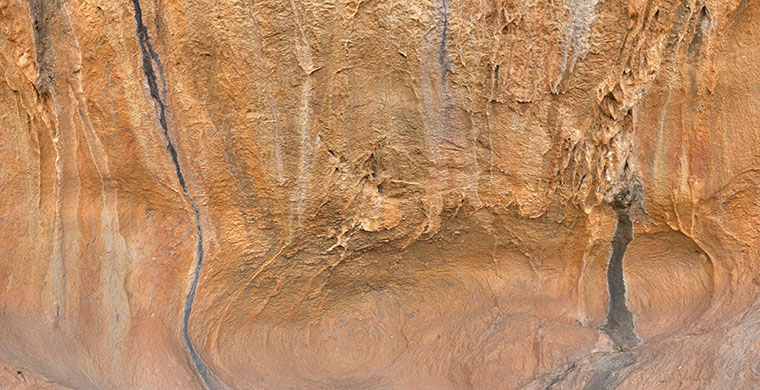 Panorámica de los tres sectores principales con pinturas de Cova Centelles, color real.