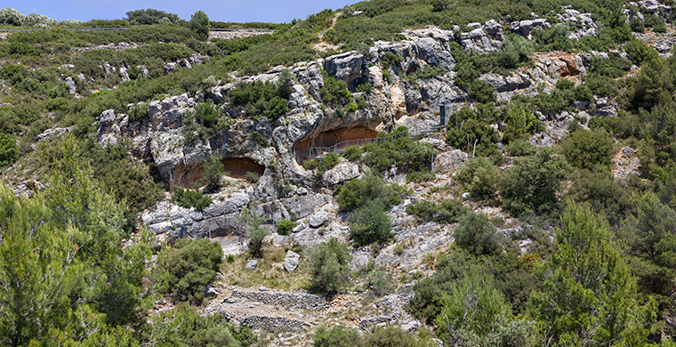 Paisaje en el que se sitúa Coves del Civil.