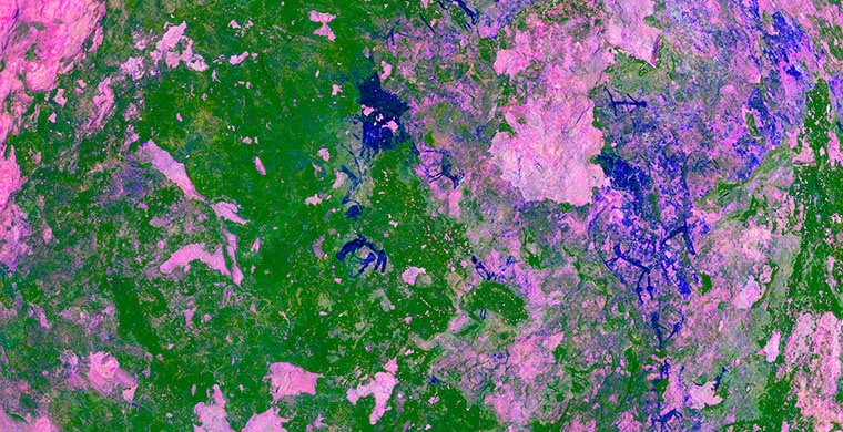 Fotografía gigapíxel cenital del abrigo V d'Ermites, falso color